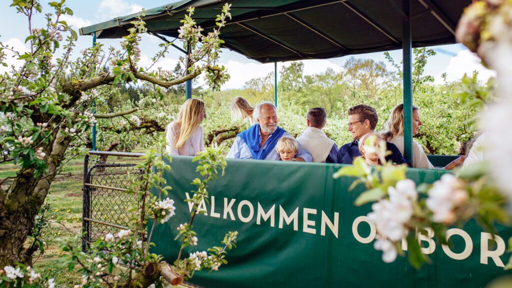 Äppelblomssafari på Kiviks Musteri